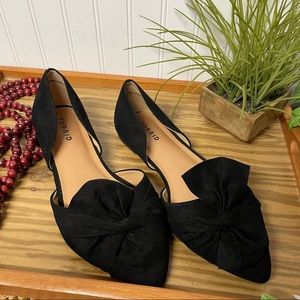TORRID FAUX SUEDE TWIST BOW D'ORSAY FLAT 10WW
